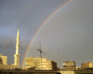 قوس قزح من شبابيك جريدة تشرين - عدسة عمر الشيخ