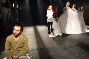 حكاية بلاد ما فيها موت للنهار