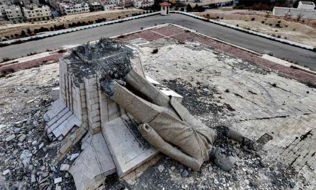 سقوط عائلة الأسد