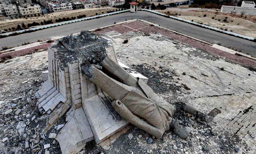 سقوط عائلة الأسد